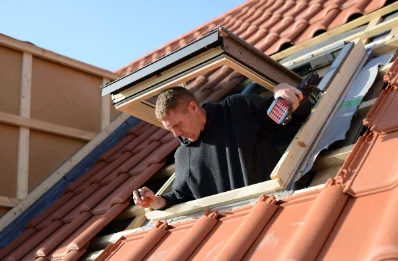 Pose de fenêtres de toit Velux à Aguilcourt